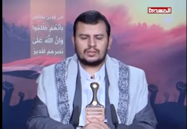 زعيم الحوثيين يقر لأول مرة بهزيمتهم بعدن ويدعو ويهدد وينشد الحل(فيديو)