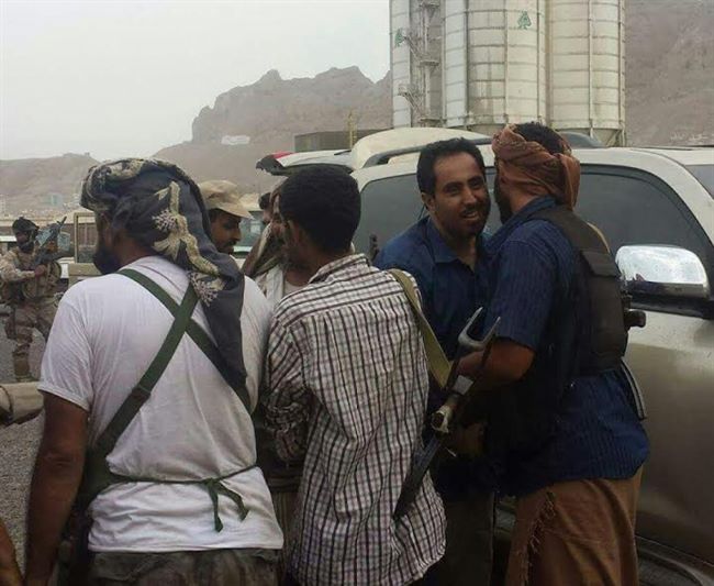 وزير بالحكومة اليمنية الشرعية ينعي بحزن شديد قائد حراسته الشخصية