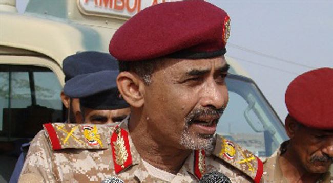 وزير الدفاع اليمني يكشف أول تفاصيل وملابسات مغادرته للعاصمة صنعاء