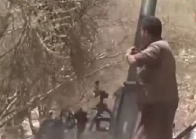 وكالة روسية تكشف عن ظهور أقوى مدفع هاون باليمن في شريط فيديو 