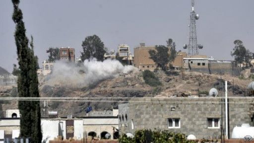 قصف منزل الأحمر ومعسكر الفرقة وتجدد المواجهات ودوي الانفجارات بصنعاء