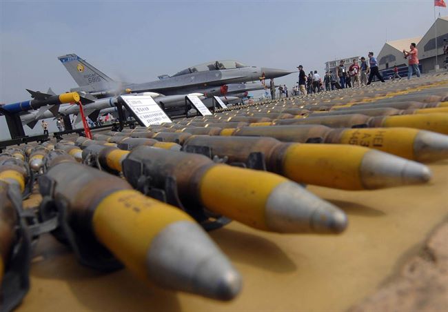 الحكومة الألمانية تعلن ايقاف تصدير الأسلحة للدول المشاركة بالحرب باليمن