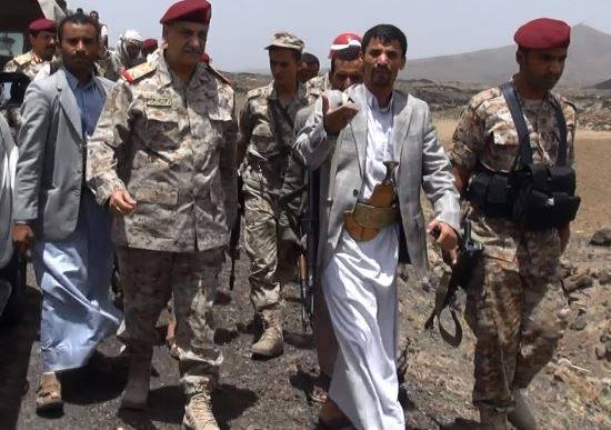 الدفاع اليمنية تكشف أسباب الزيارة التي يجريها وزيرها الى السعودية