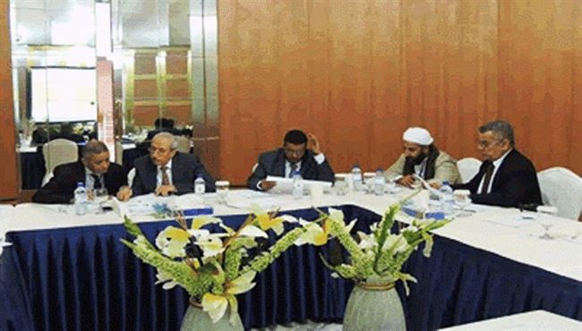  الامارات تستضيف اجتماعات يمنية مغلقة بحضور مسؤول اماراتي