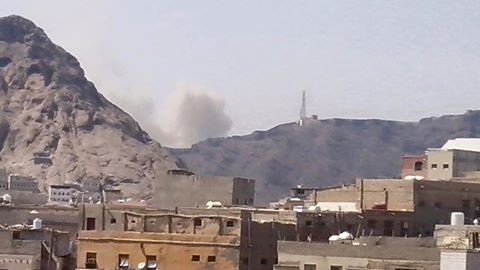 عشرات القتلى والجرحى في انفجار مخزن للسلاح جنوب اليمن "فيديو"