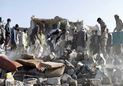 العربية:مقتل 50 متمردا بينهم 17 قياديا حوثيا كانوا مجتمعين شمال اليمن