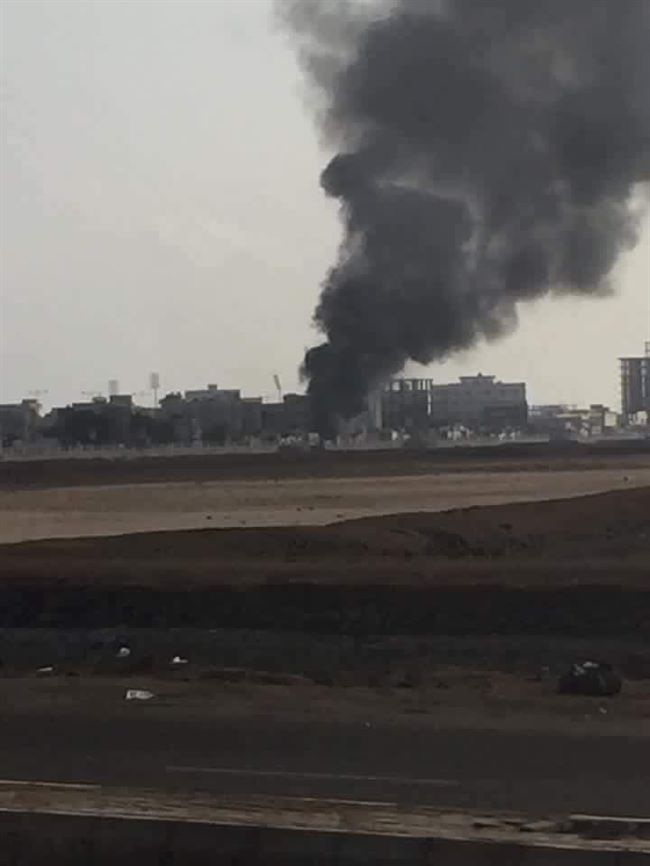 عاجل:منزل وزير الداخلية اليمني تحت النيران بعد اقتراب المواجهات منه