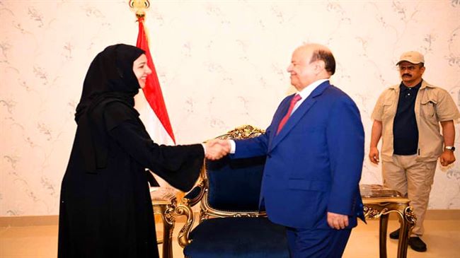 صحيفة:الرئيس اليمني يلتقي لأول مرة بمسؤول إماراتي رفيع المستوى بعدن