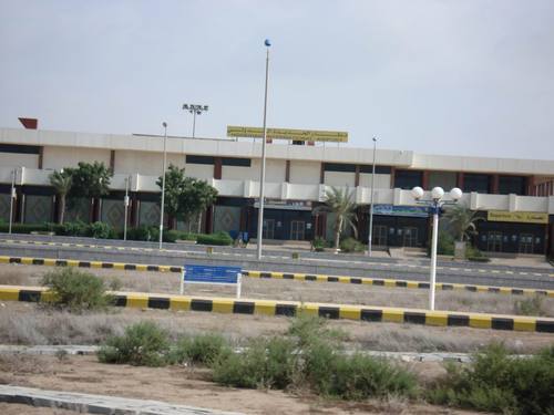 التحالف بقيادةالسعودية يؤكد لرويترز وصول قواته إلى مشارف مطارالحديدة