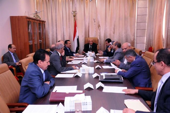 الحكومة اليمنية تطلب 5 مليارات ريال كدفعة أولى لتطبيع الوضع في عمران