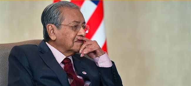 مهاتير محمد يؤيد مرشحا جديدا لرئاسة وزراء ماليزيا