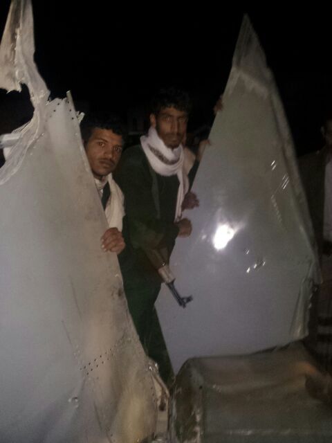 بالصور..قناة اخبارية تؤكد اسقاط الجيش اليمني طائرة حربية"معادية" بصنعاء