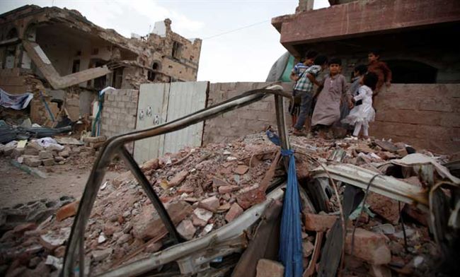 مقتل 7 مدنيين بينهم امرأتان ومراهقة وفتاتان بغارتين خاطئتين جنوب اليمن
