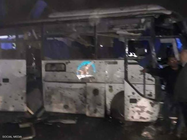 الداخلية المصرية تعلن حصيلة قتلى وجرحى تفجير استهدف حافلة سواح بالجيزة